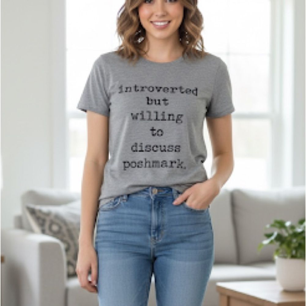 Introverted But Willing to Discuss Poshmark Tee Gray Short Sleeve T-shirt Top M